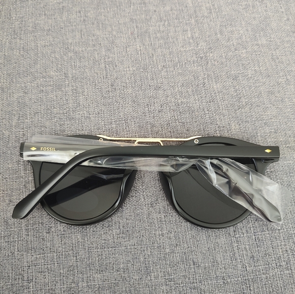 FOSSIL 46mm Round Sunglasses - Picture 4 of 4